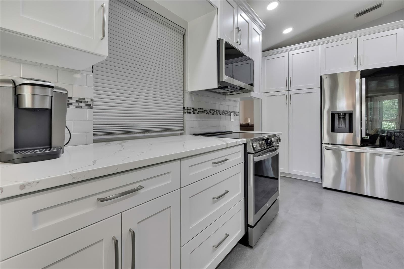 Single Family Residence at 3076 SAW MILL LN, SPRING HILL, photo 12 of 43