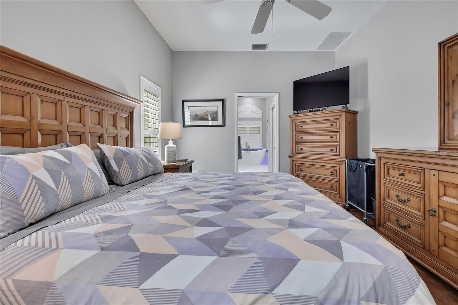 Single Family Residence at 3076 SAW MILL LN, SPRING HILL, photo 20 of 43