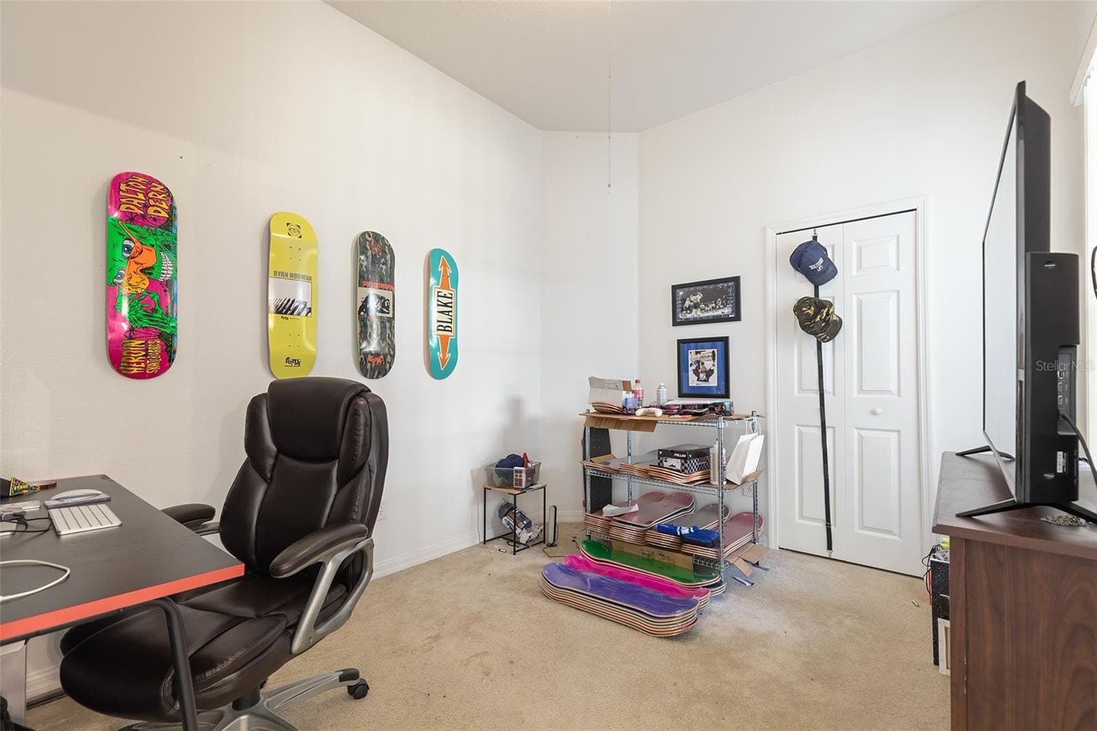 Office or 5th Bedroom - 857 COVENTRY RD, DAVENPORT