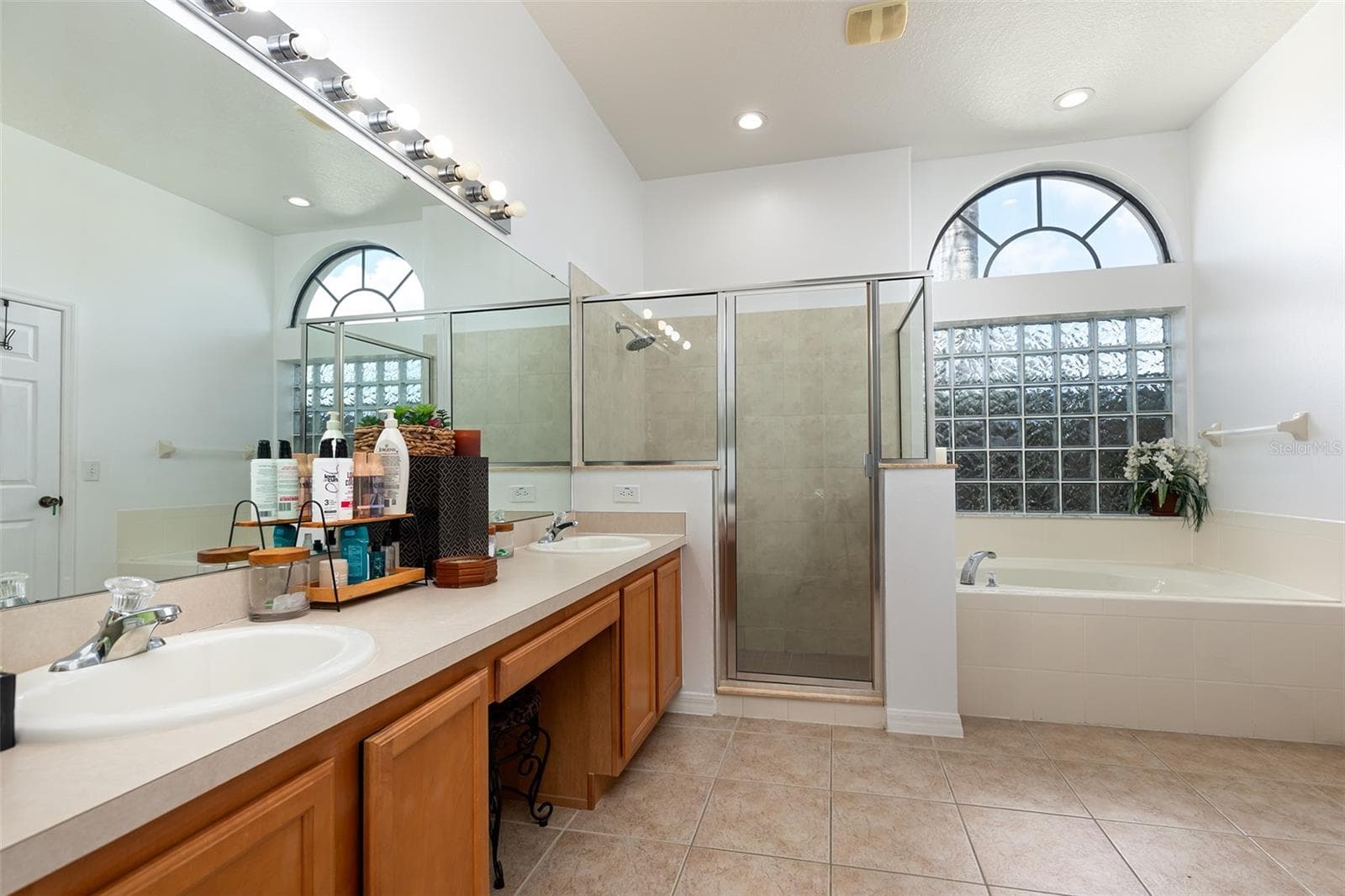 Master Bathroom - 857 COVENTRY RD, DAVENPORT