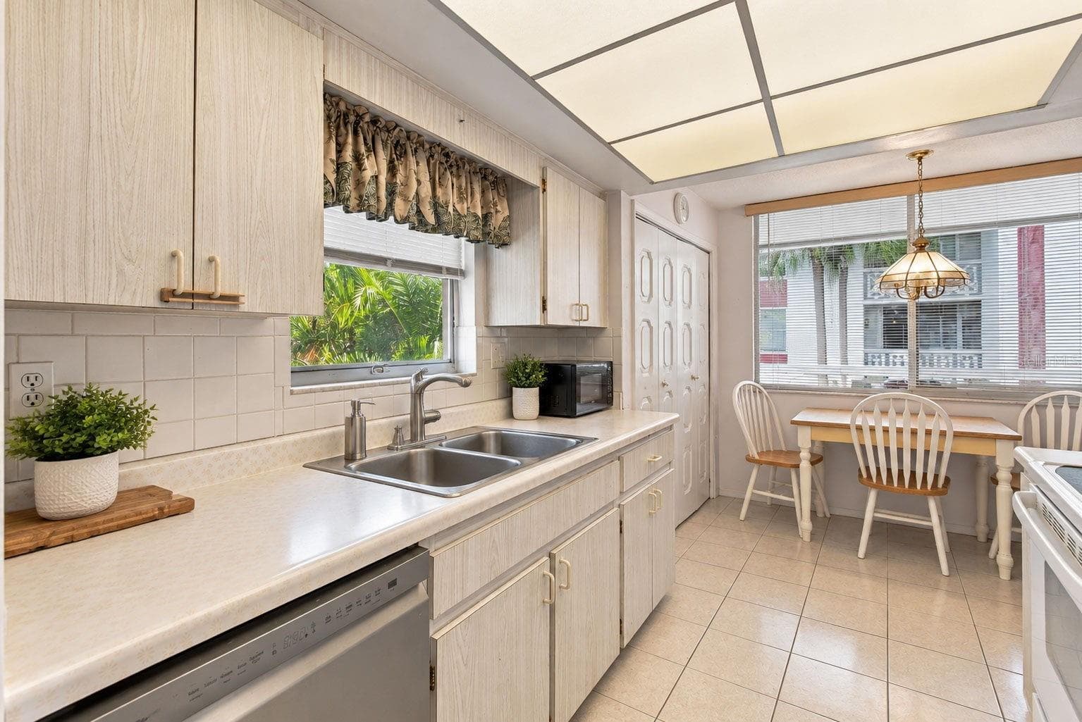 Condominium at 2630 PEARCE DR #211, CLEARWATER, photo 7 of 43