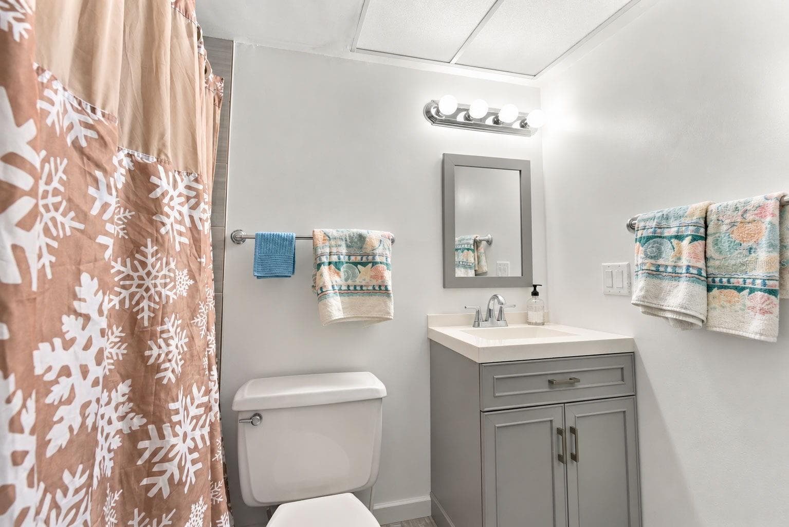 Condominium at 2630 PEARCE DR #211, CLEARWATER, photo 18 of 43
