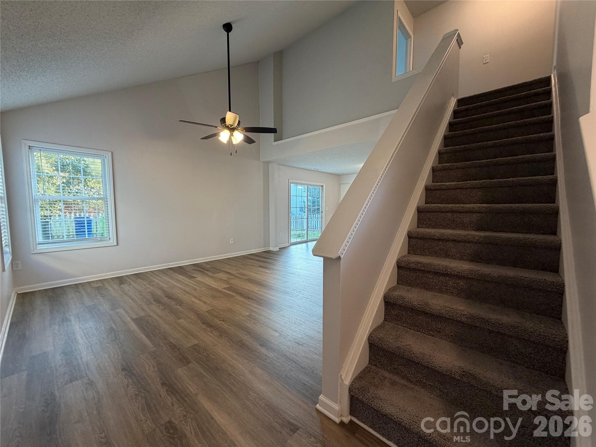 Single Family Residence at 4217 Toccopola Street, Raleigh, photo 8 of 29