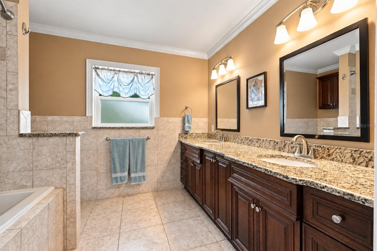 Single Family Residence at 11 LAKE LINK DR SE, WINTER HAVEN, photo 28 of 71
