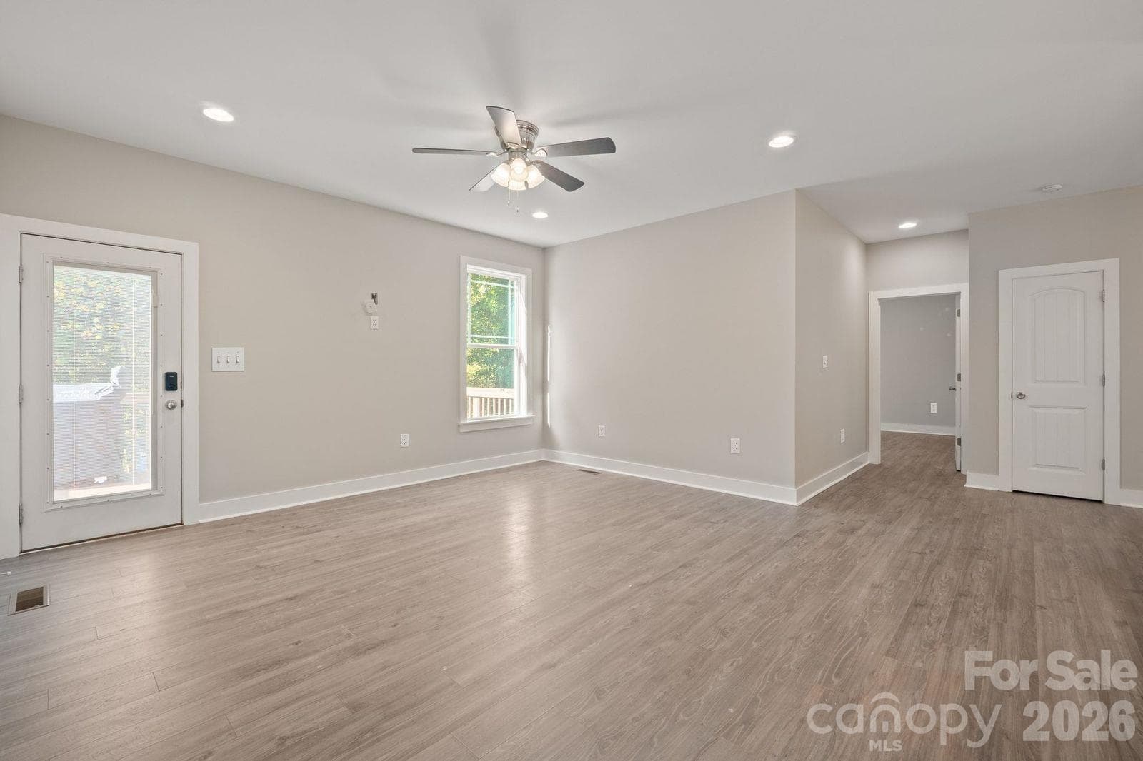 Living room - 1544 Farmington Hills Drive, Conover