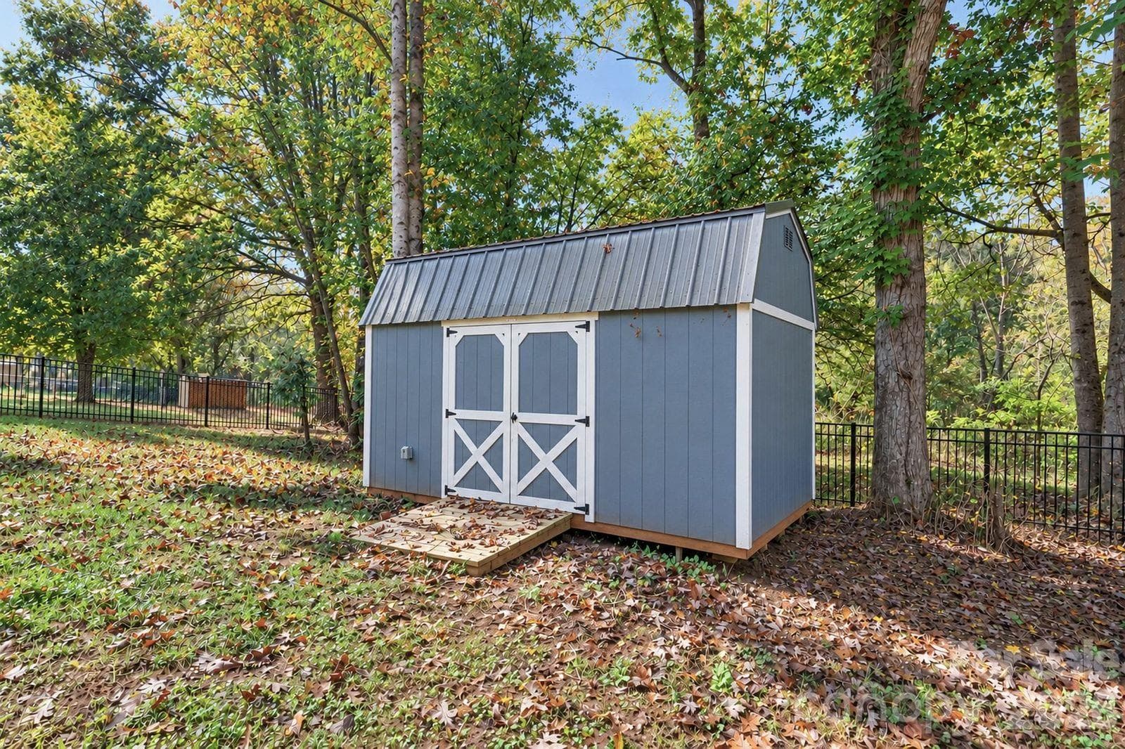 Storage Shed - 1544 Farmington Hills Drive, Conover