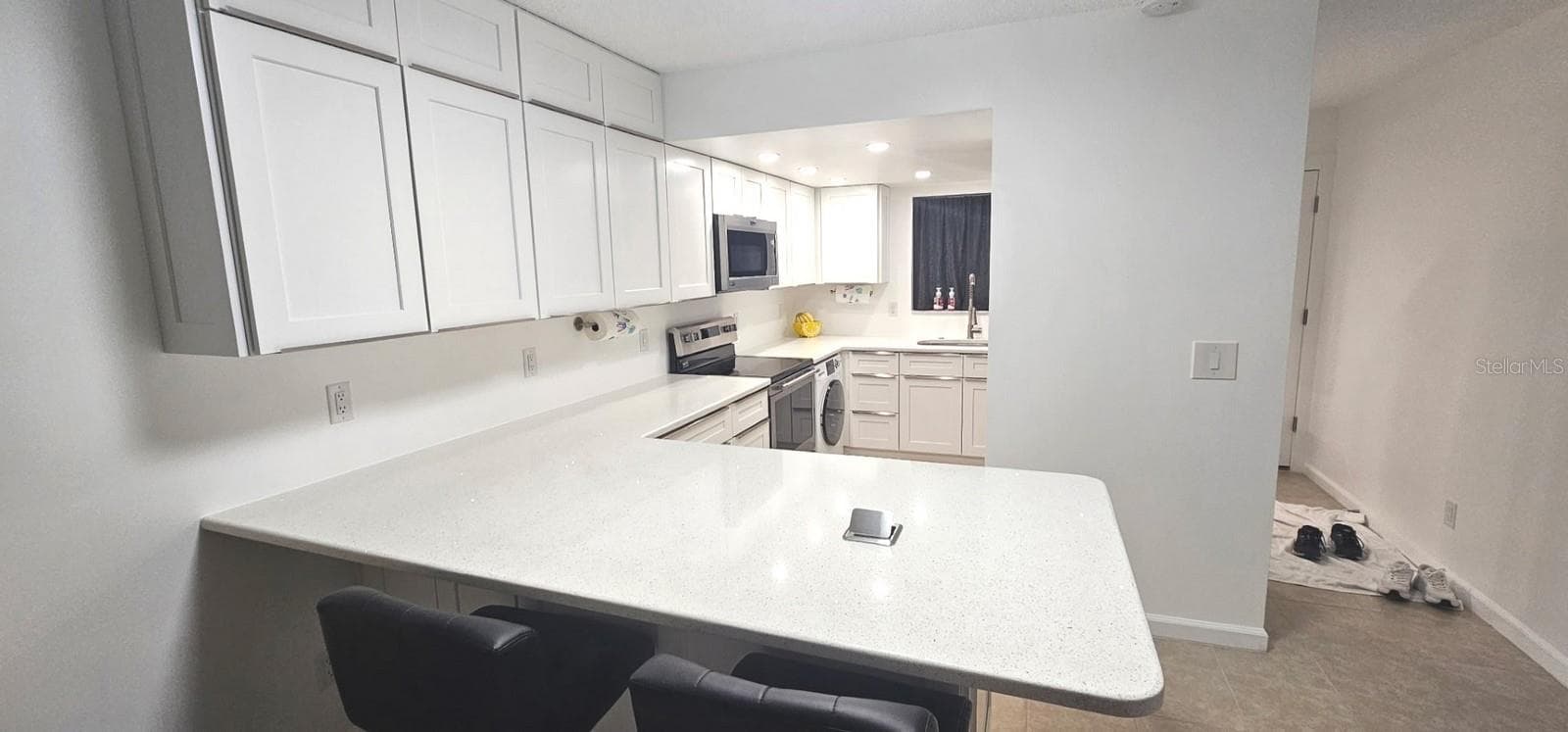 UPDATED to PERFECTION - 215 VALENCIA BLVD #107, BELLEAIR BLUFFS