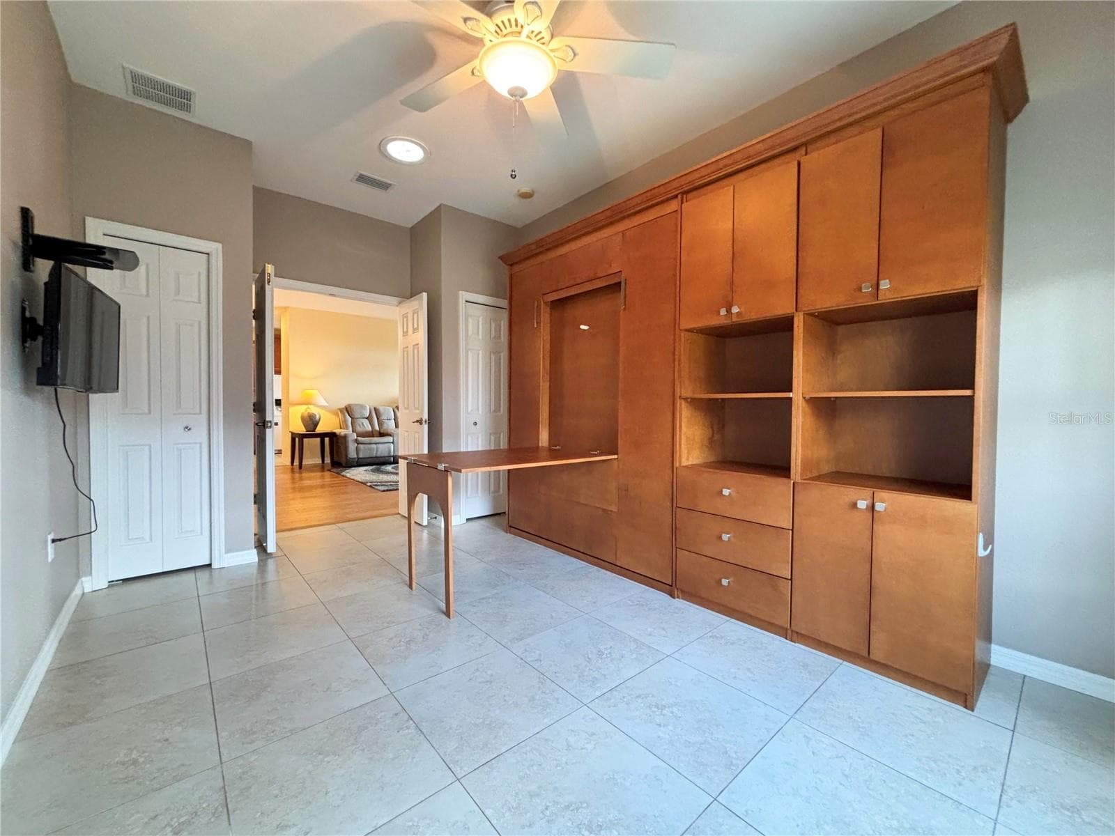 Desk Option on Wall Unit in the Den - 5385 HOGAN LN, WINTER HAVEN
