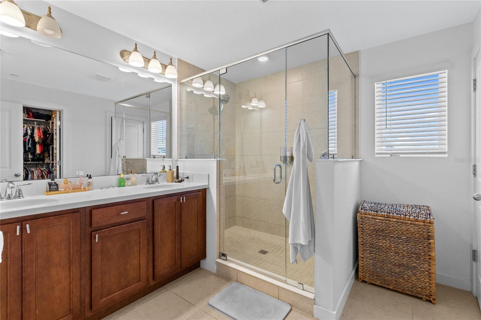 3rd floor, Master Bath. - 12923 GABOR AVE, ORLANDO