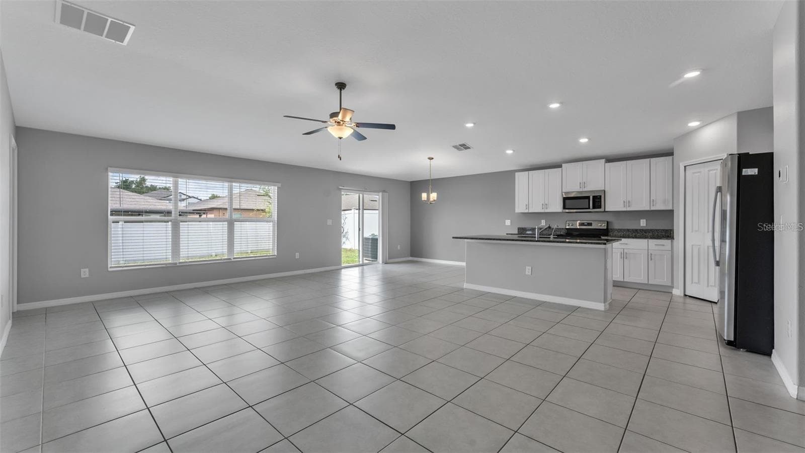 GREAT ROOM - OPEN FLOORPLAN - CERAMIC TILE - 2790 RED EGRET DR, BARTOW