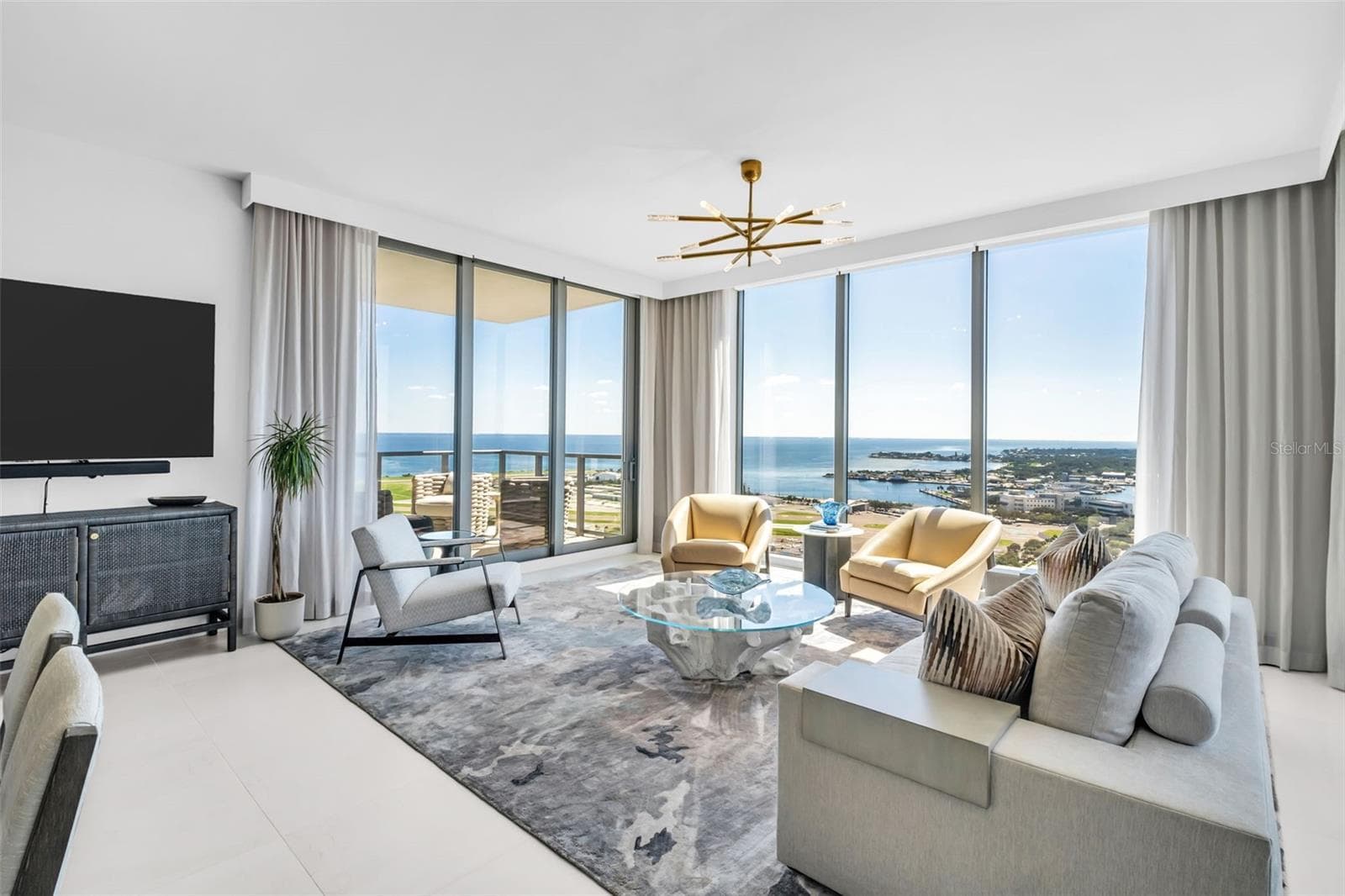 Condominium at 301 1ST ST S #2507, ST PETERSBURG, photo 14 of 100