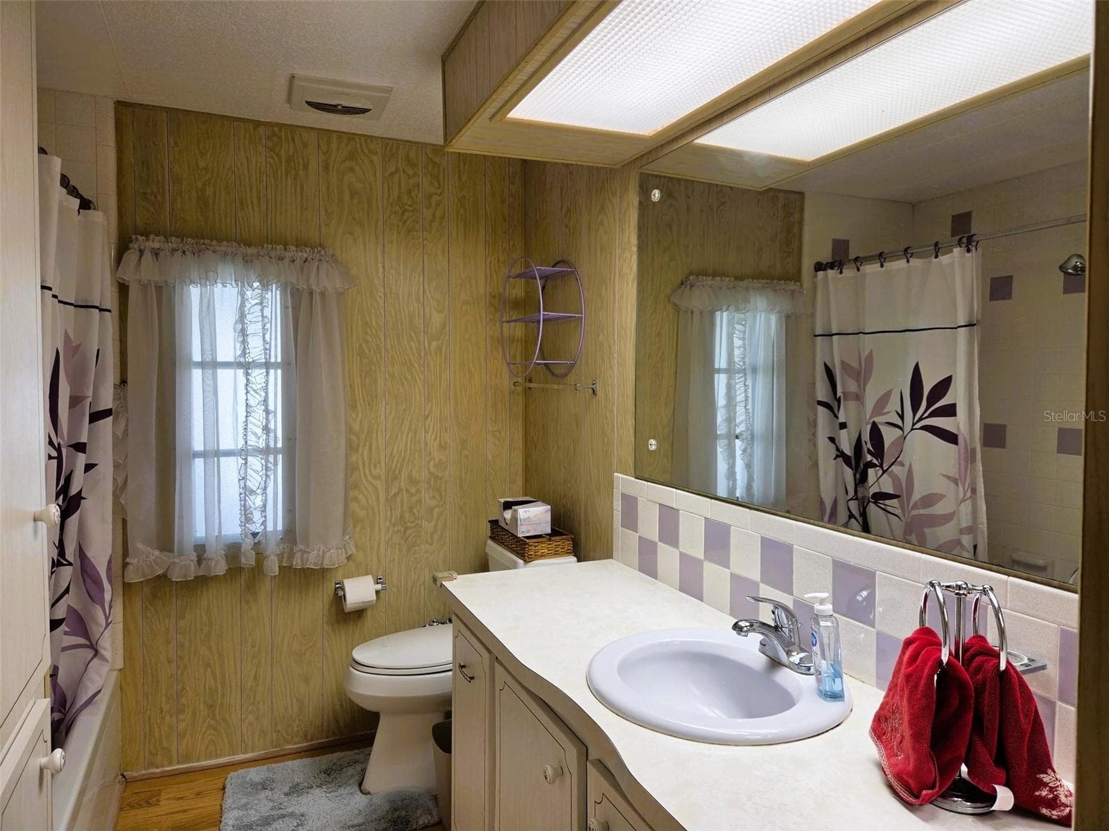 Guest bath additional view - 3308 OVER CUP OAK TER, SARASOTA