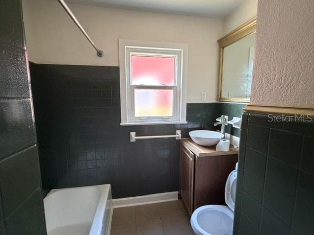 Second Bath - 1224 E FRIERSON AVE, TAMPA