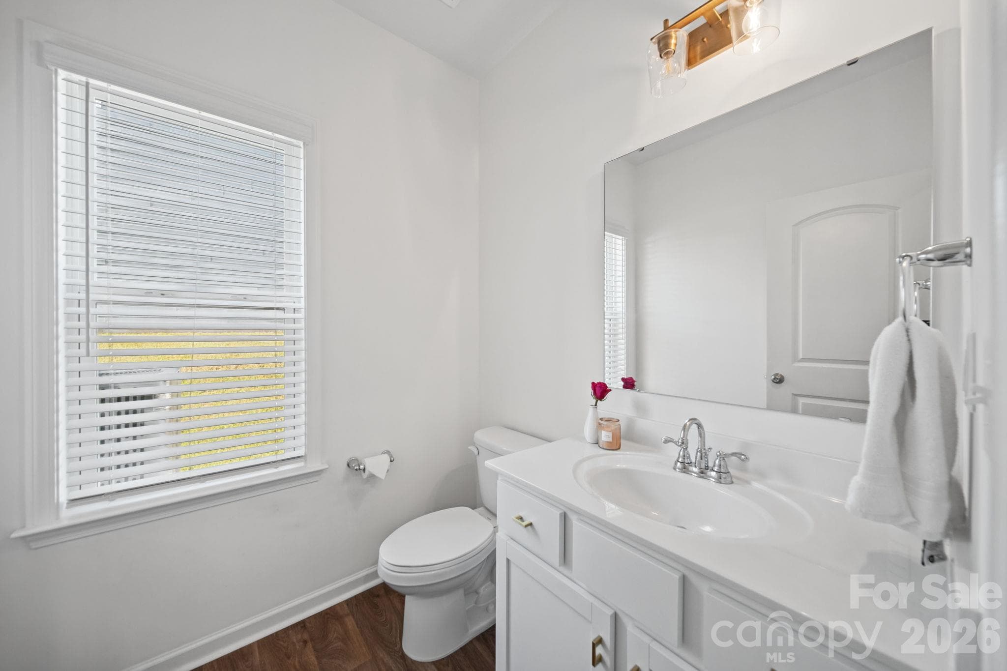 Single Family Residence at 1112 Alyssa Oaks Drive, Lowell, photo 18 of 44