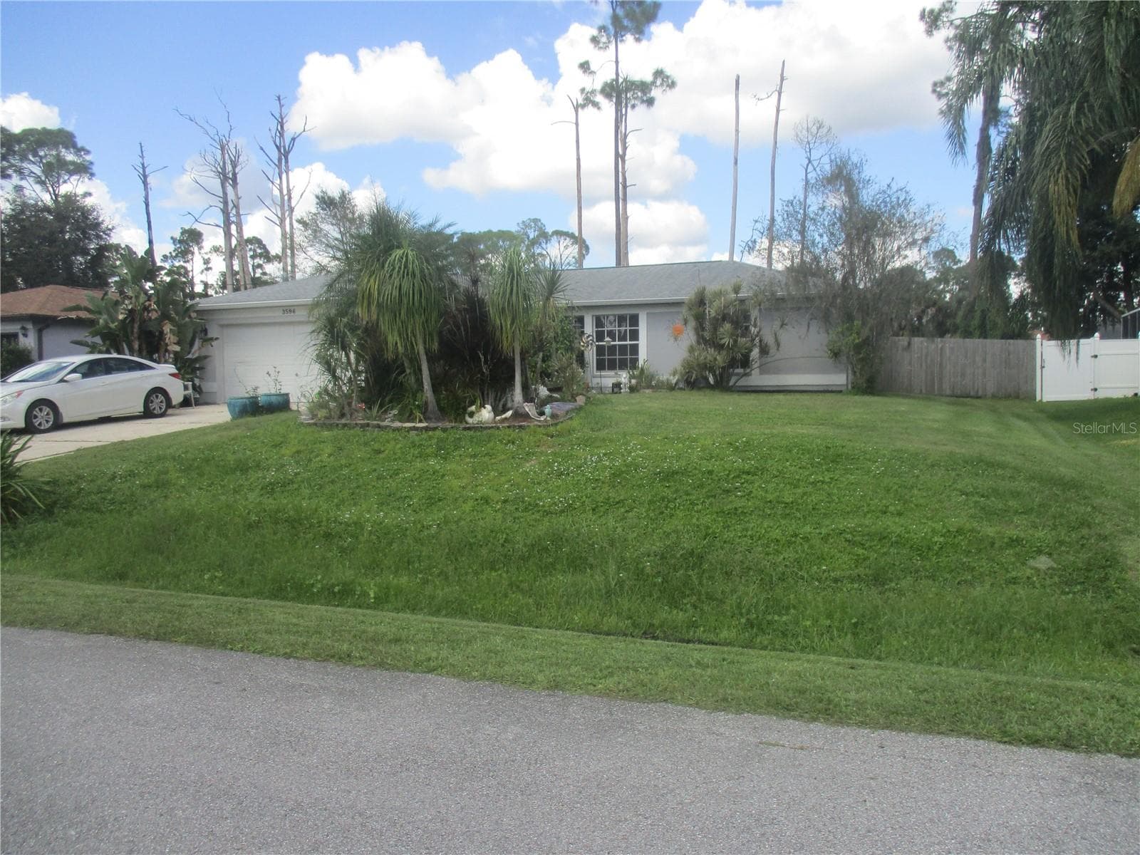 Front - 3596 ZAMBRANA AVE, NORTH PORT