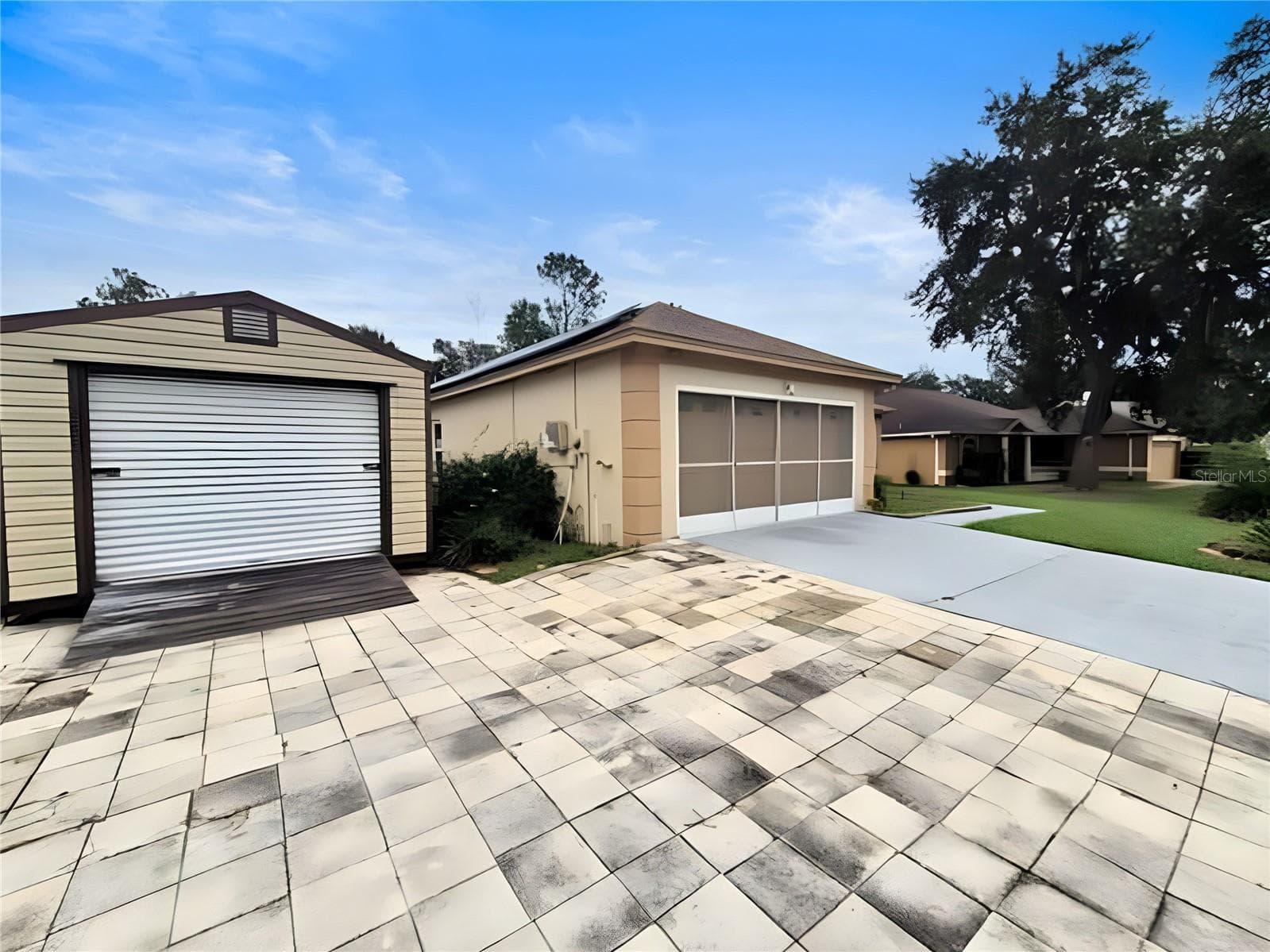 Single Family Residence at 902 GREENBELT CIR, BRANDON, photo 4 of 68