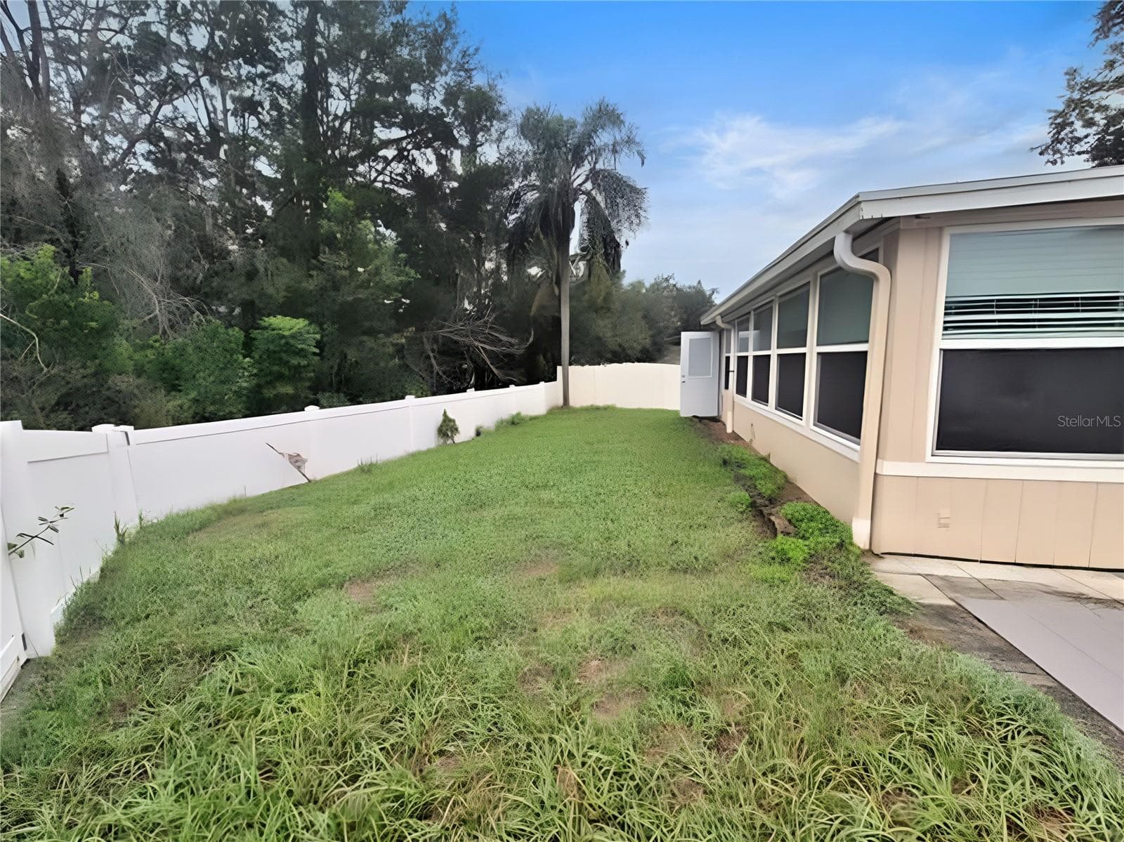 Single Family Residence at 902 GREENBELT CIR, BRANDON, photo 68 of 68