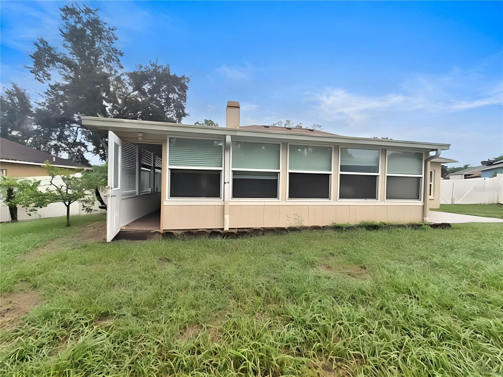 Single Family Residence at 902 GREENBELT CIR, BRANDON, photo 66 of 68
