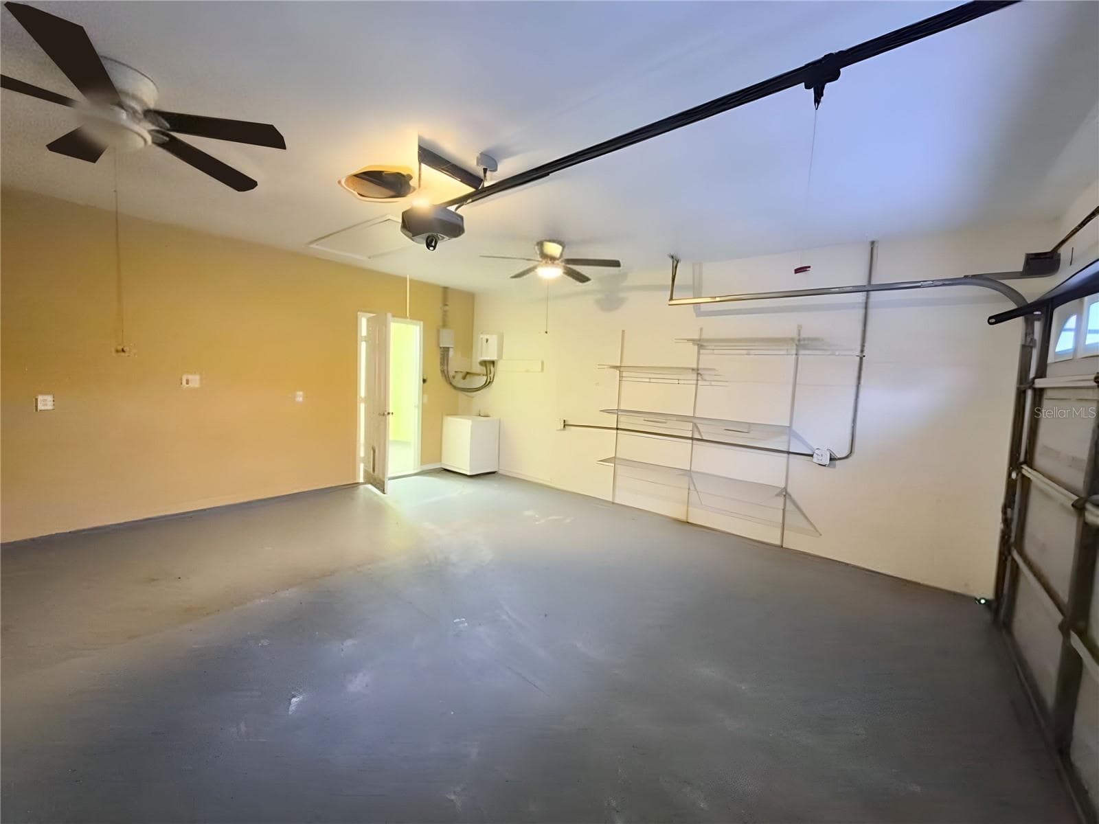 Single Family Residence at 902 GREENBELT CIR, BRANDON, photo 62 of 68