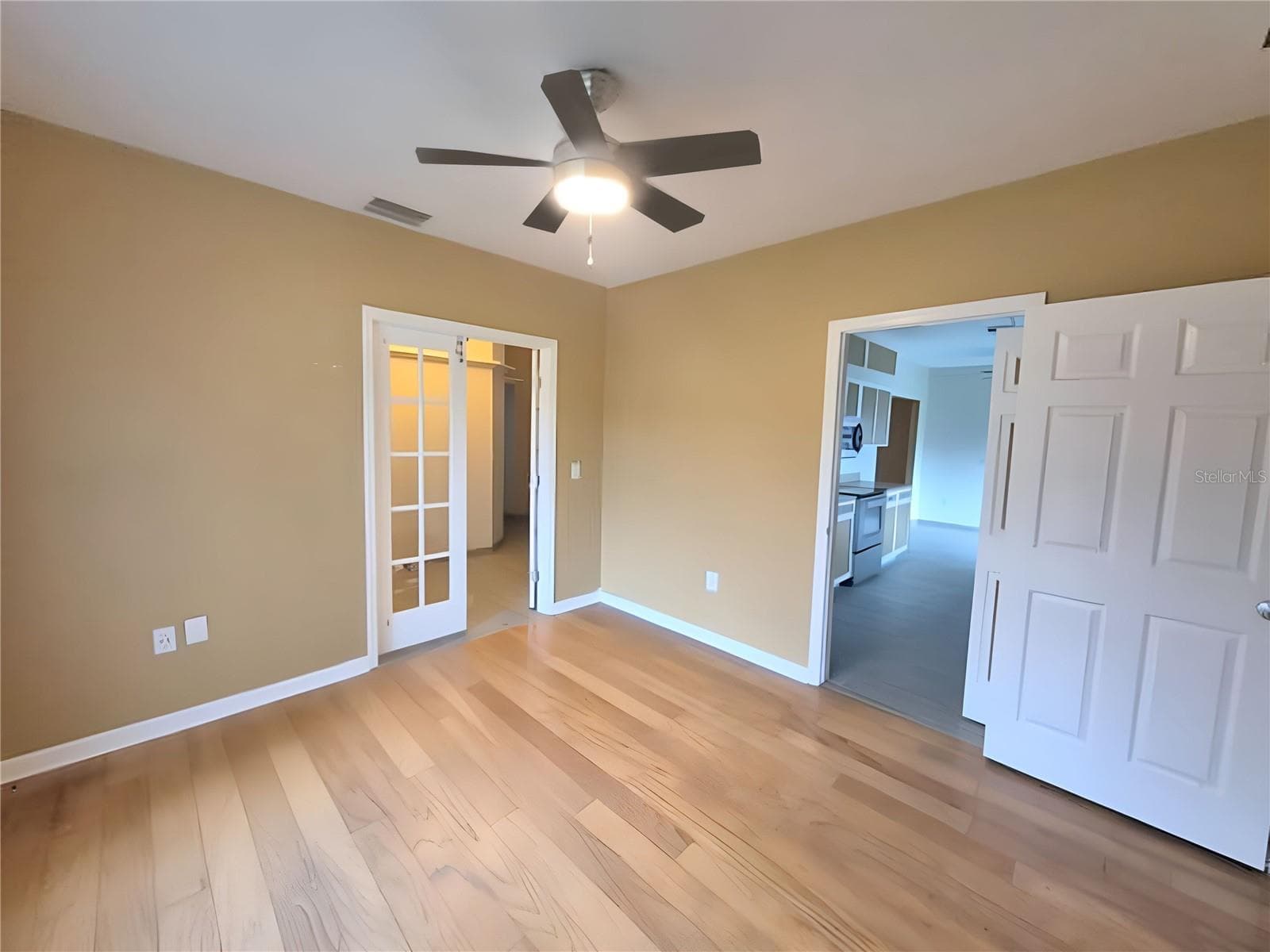Single Family Residence at 902 GREENBELT CIR, BRANDON, photo 63 of 68
