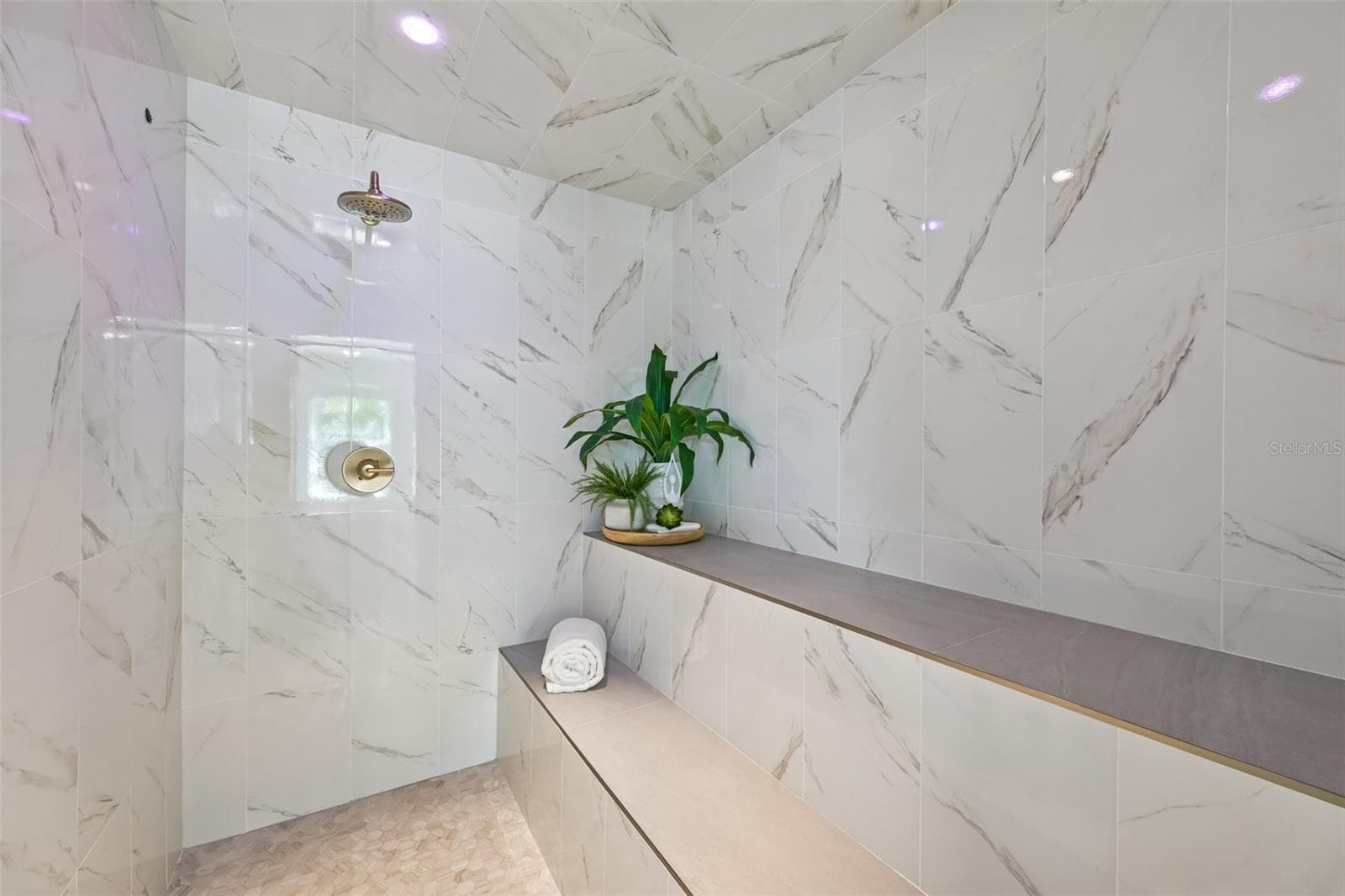State of the art steam room. - 5060 18TH AVE W, BRADENTON