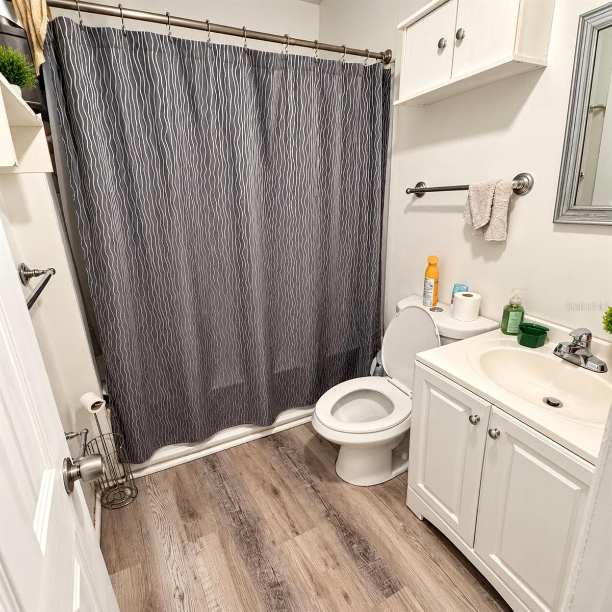 Bathroom - Shower - 17930 SW 104TH AVE, MIAMI