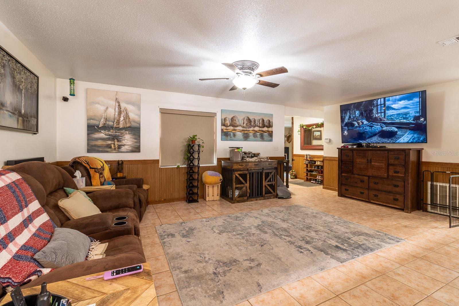 Single Family Residence at 863 SE DEFENDER DR, LAKE CITY, photo 9 of 31