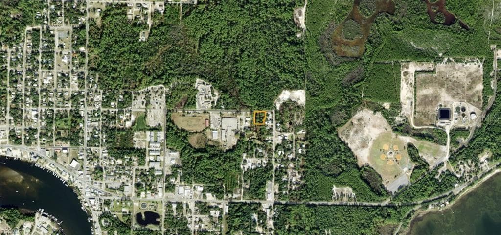 Land at GRAY AVE, CARRABELLE, photo 3 of 3