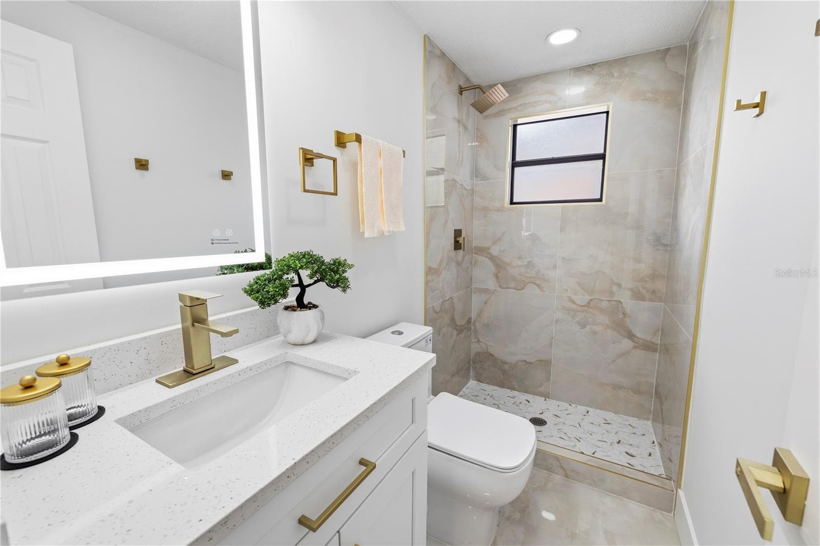 Single Family Residence at 7010 PARROT DR, PORT RICHEY, photo 8 of 43