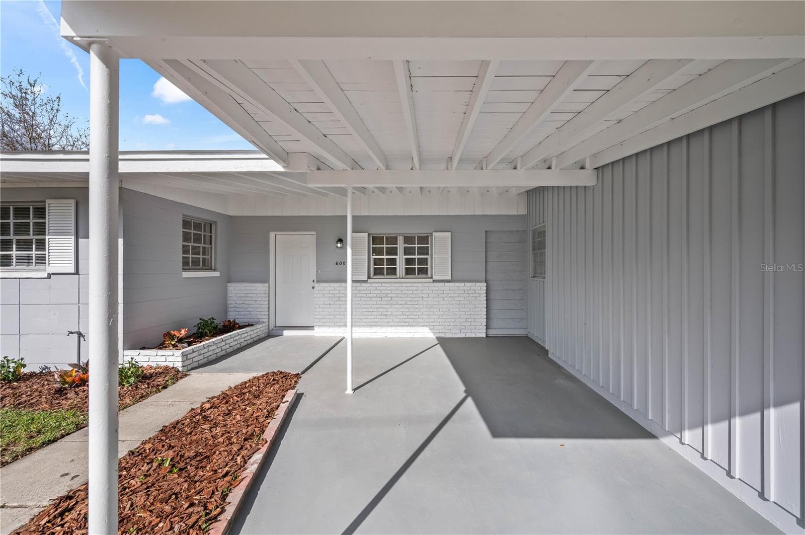 Single Family Residence at 600 VENTURA AVE, ORLANDO, photo 2 of 20