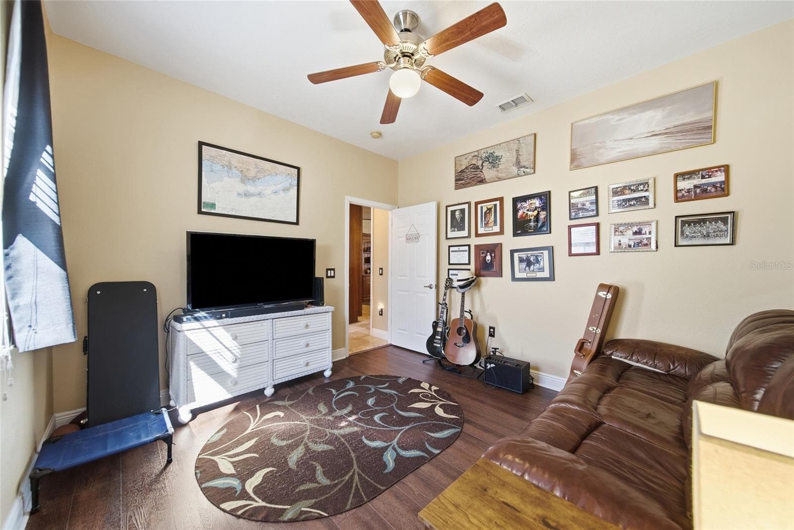 Single Family Residence at 1212 CASTLE TER, TARPON SPRINGS, photo 21 of 43