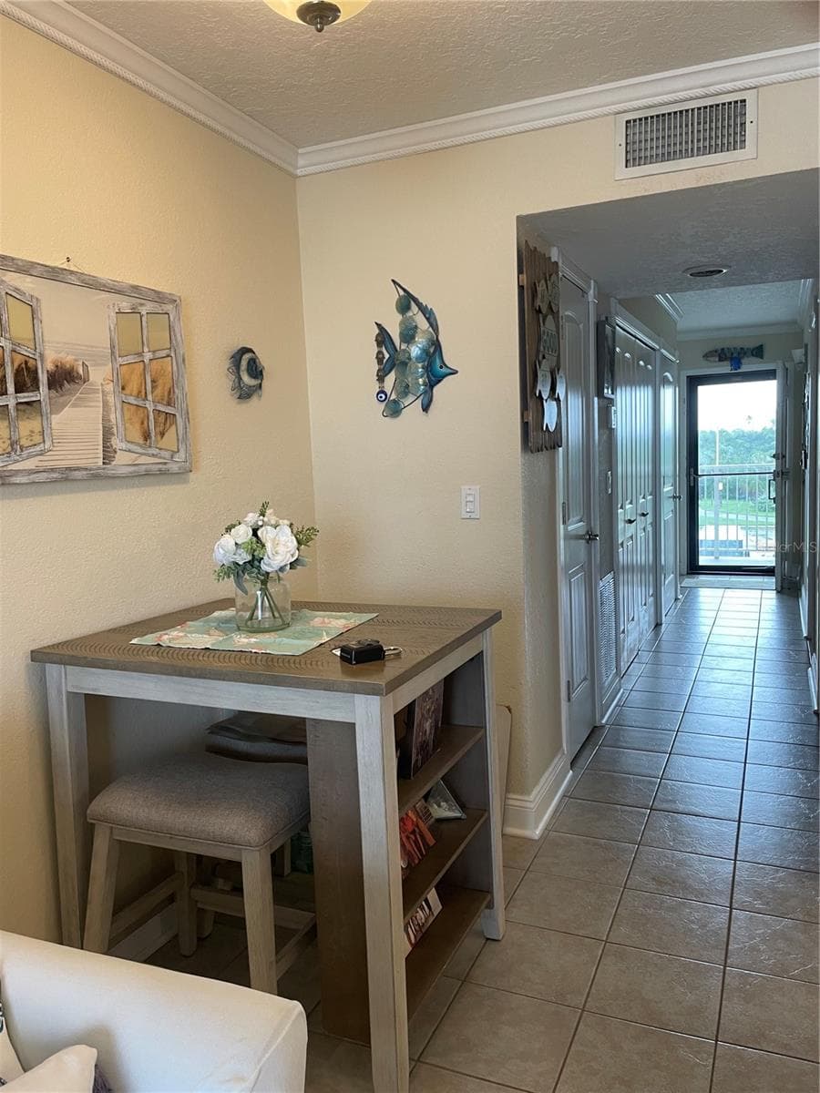 Condominium at 18650 GULF BLVD #304, INDIAN SHORES, photo 7 of 19