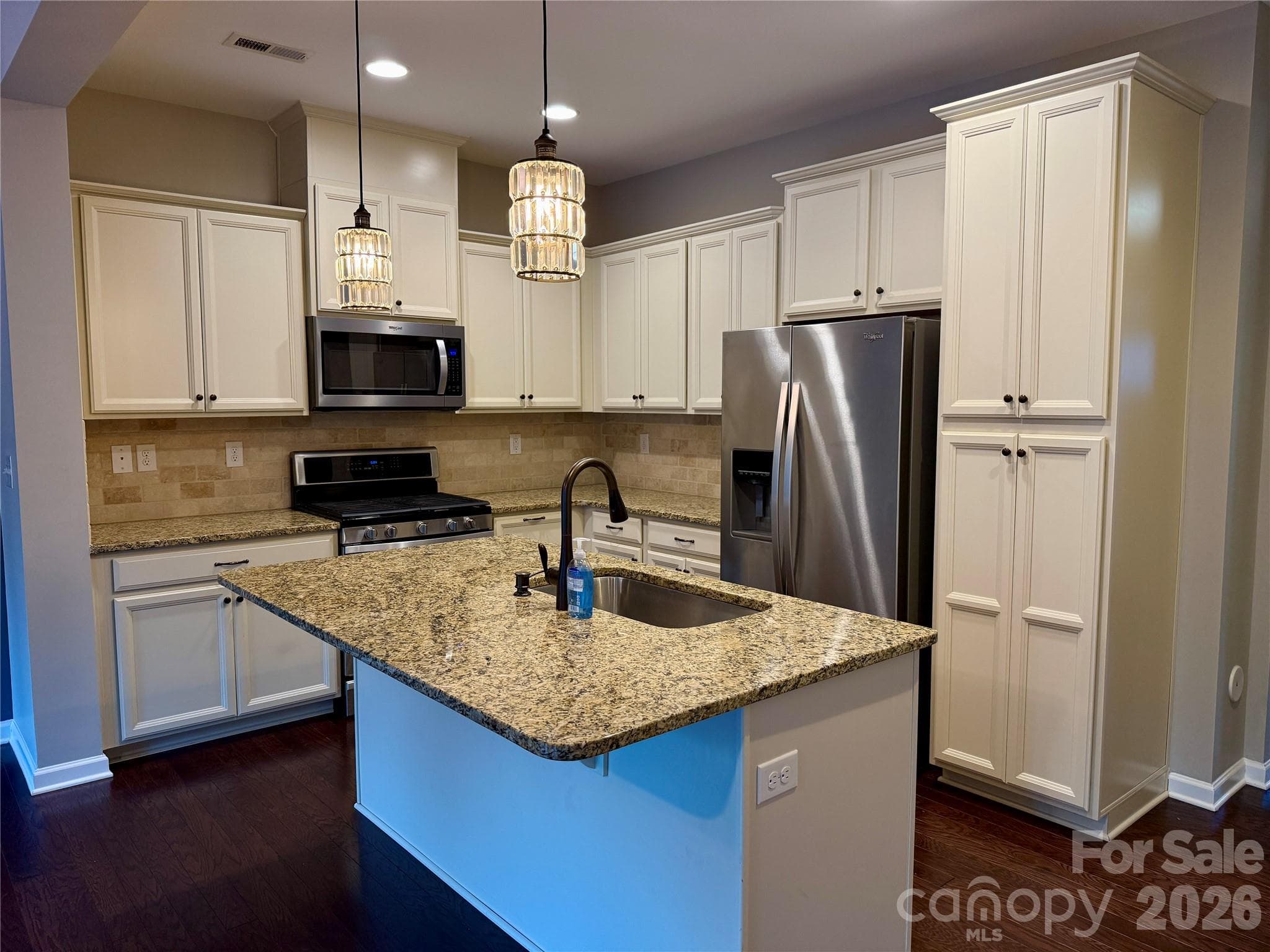 Townhouse at 9441 Glenburn Lane, Charlotte, photo 2 of 48