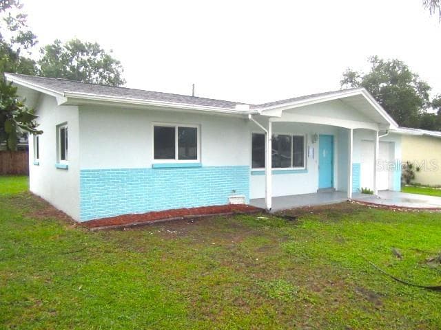 Single Family Residence at 890 7TH AVE NE, LARGO, photo 4 of 66