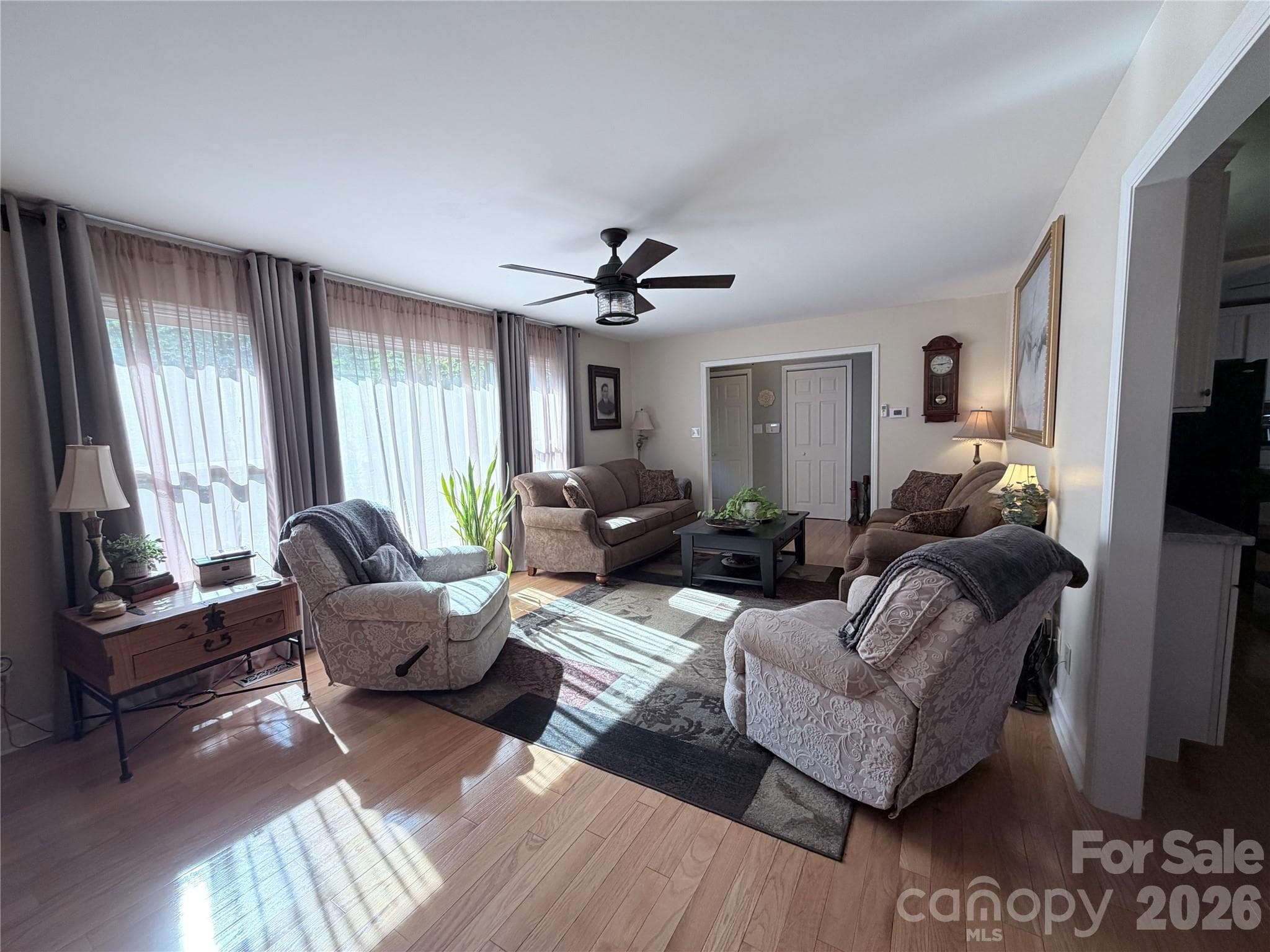 Single Family Residence at 119 Country Meadow Lane, Kings Mountain, photo 8 of 51