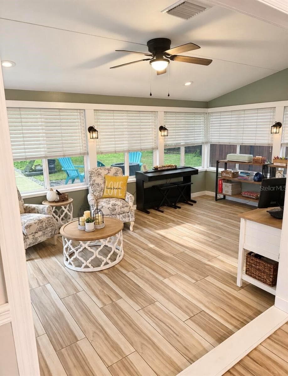 Single Family Residence at 804 LAKE DR, DELAND, photo 16 of 35