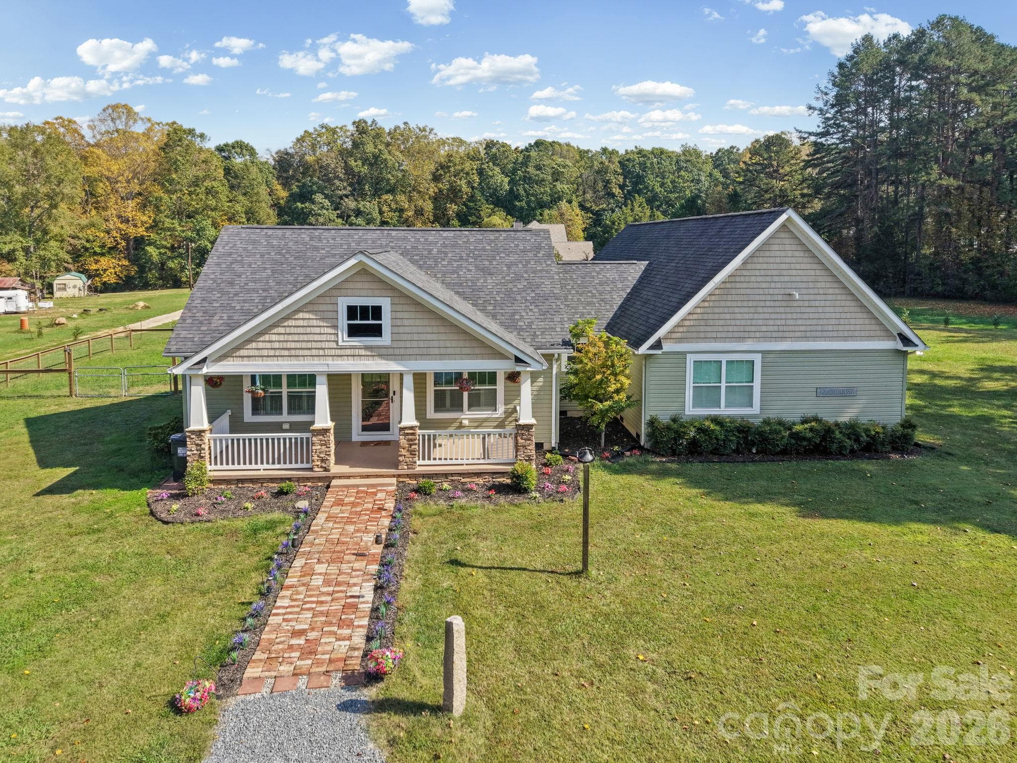 1360 Standing Oak Drive