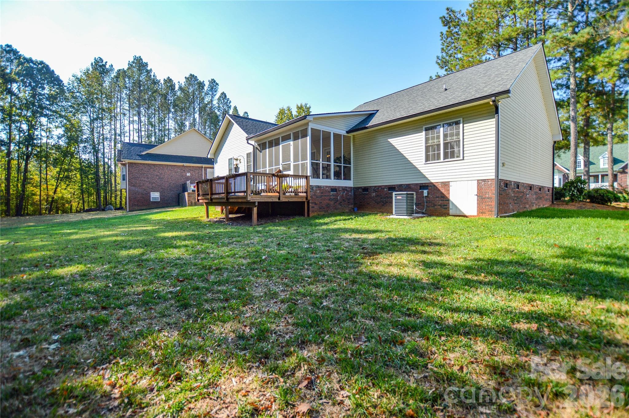 Single Family Residence at 8819 Erbach Lane, Mount Pleasant, photo 11 of 40