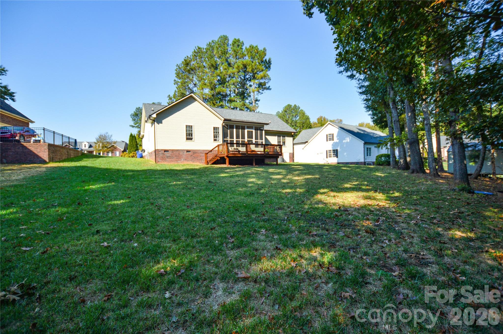 Single Family Residence at 8819 Erbach Lane, Mount Pleasant, photo 12 of 40