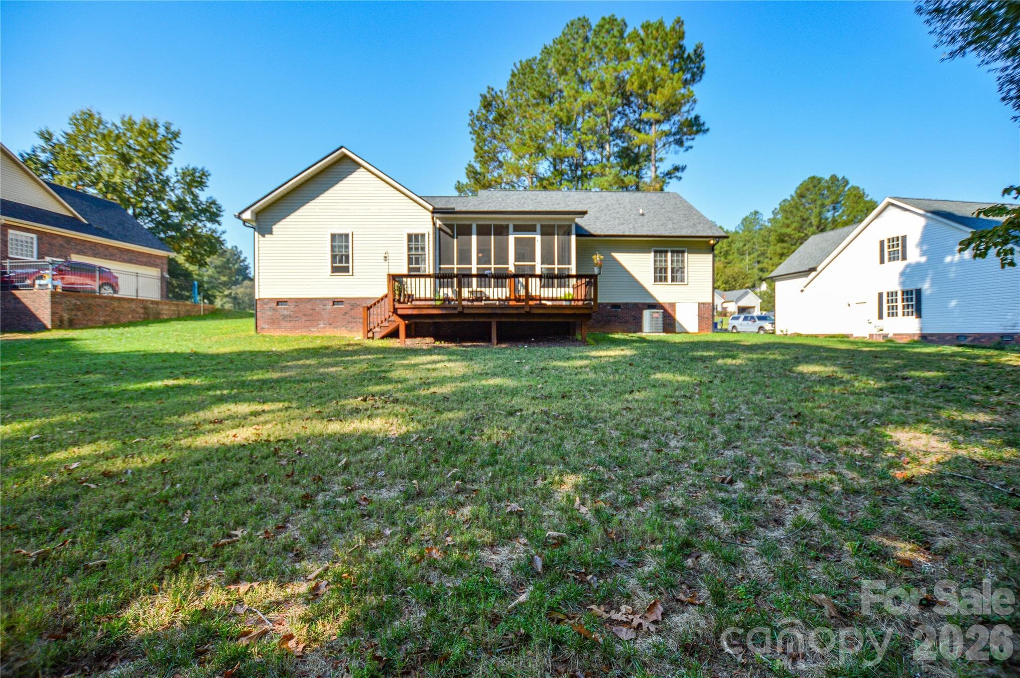 Single Family Residence at 8819 Erbach Lane, Mount Pleasant, photo 13 of 40