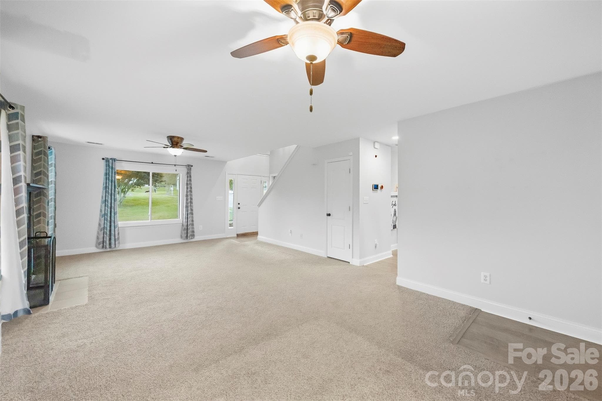Single Family Residence at 2984 Daffodil Court, Gastonia, photo 8 of 34