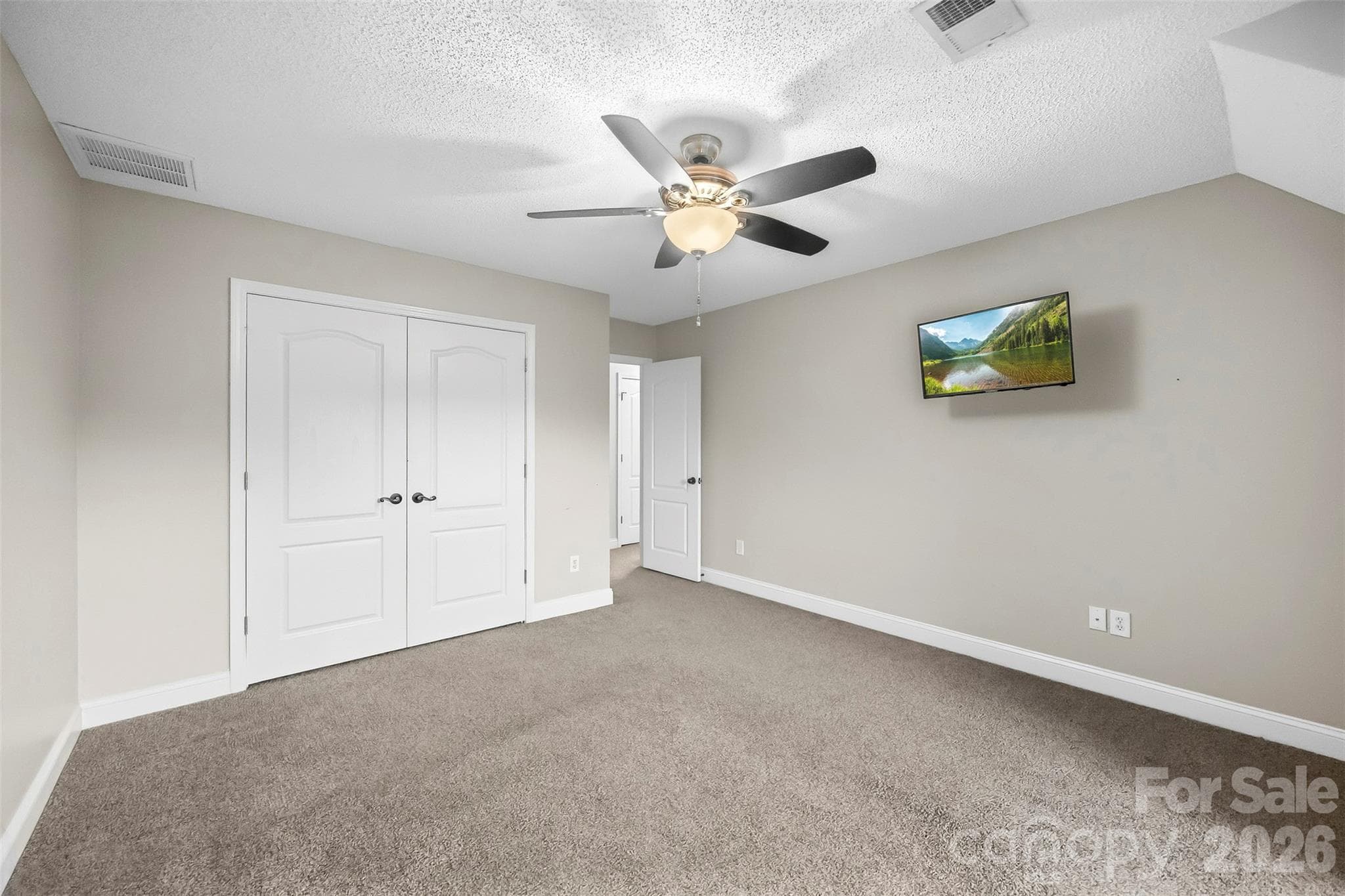 Single Family Residence at 2984 Daffodil Court, Gastonia, photo 27 of 34