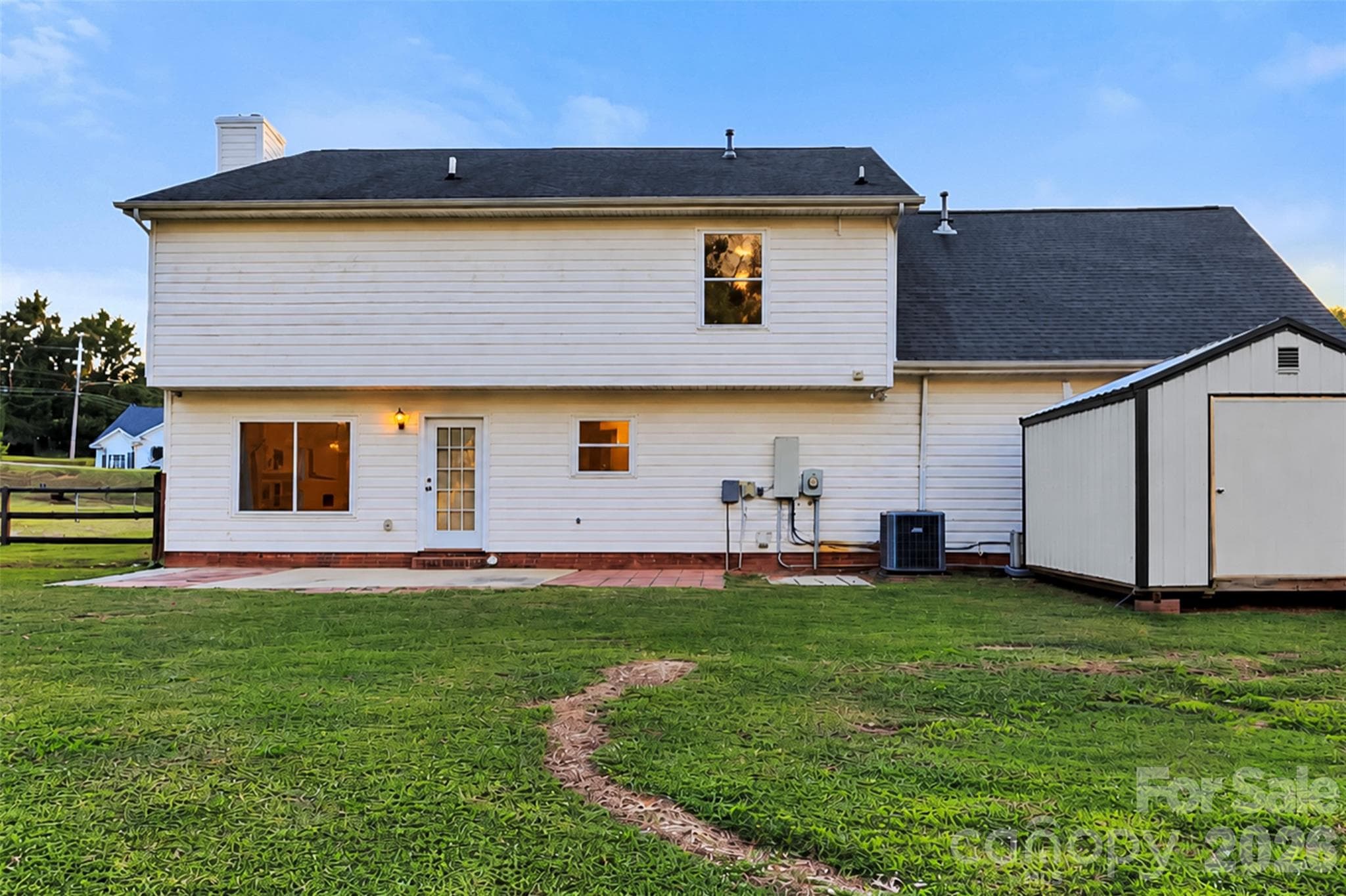 Single Family Residence at 2984 Daffodil Court, Gastonia, photo 29 of 34