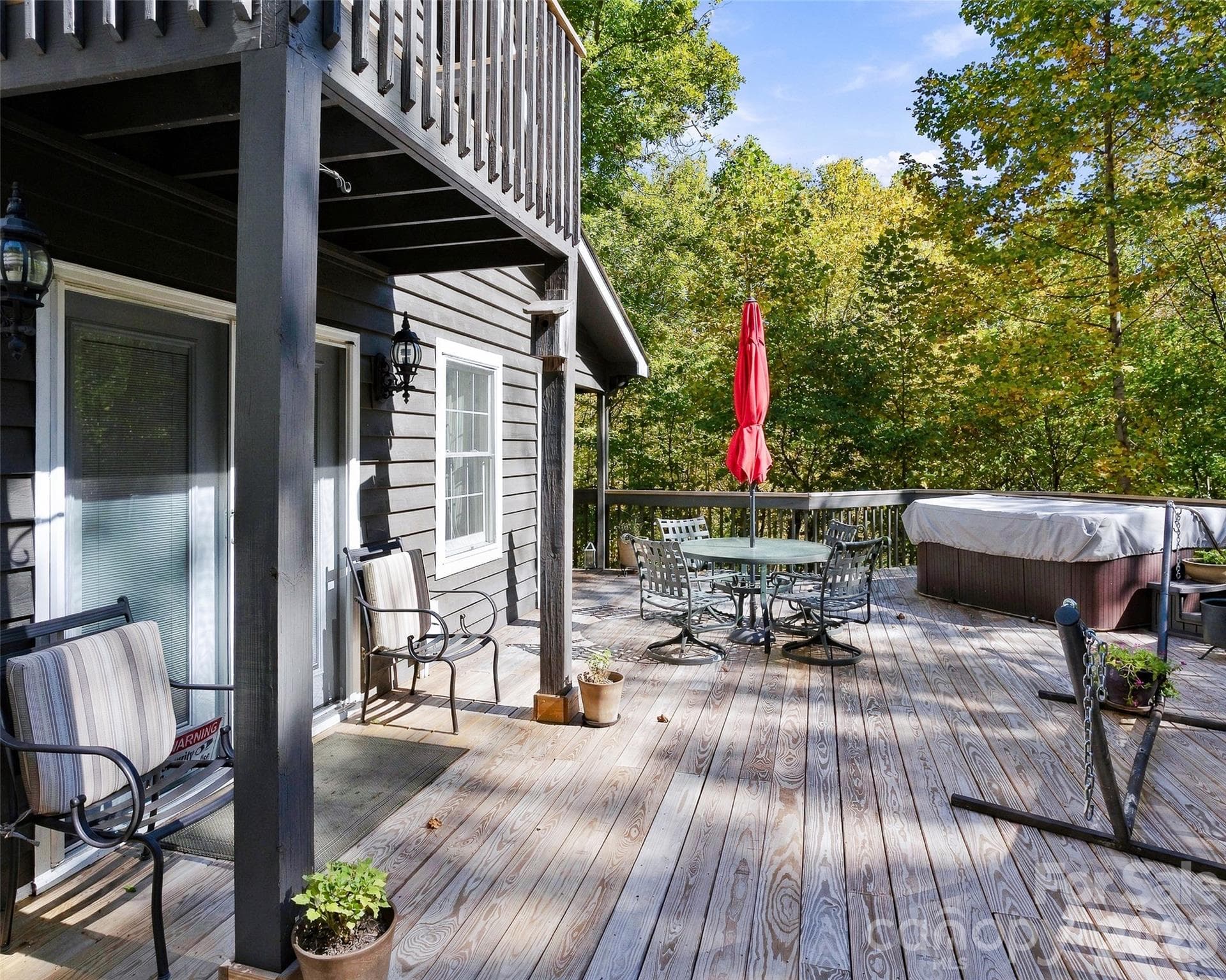 Single Family Residence at 237 Woodys Drive, Hendersonville, photo 3 of 48