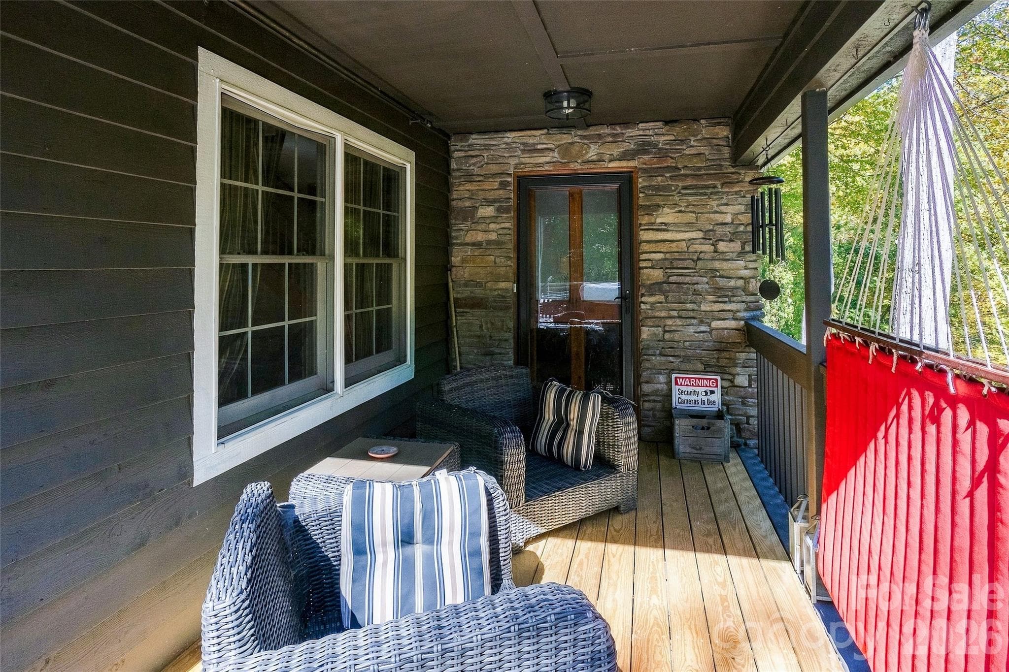 Single Family Residence at 237 Woodys Drive, Hendersonville, photo 5 of 48