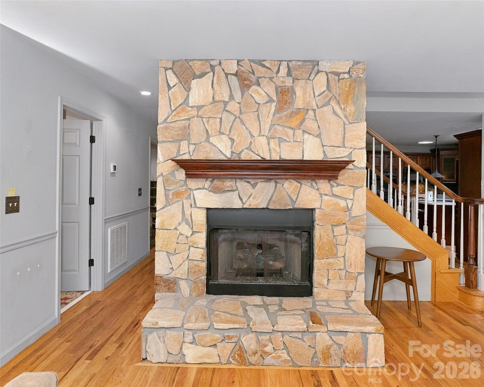 Single Family Residence at 237 Woodys Drive, Hendersonville, photo 11 of 48