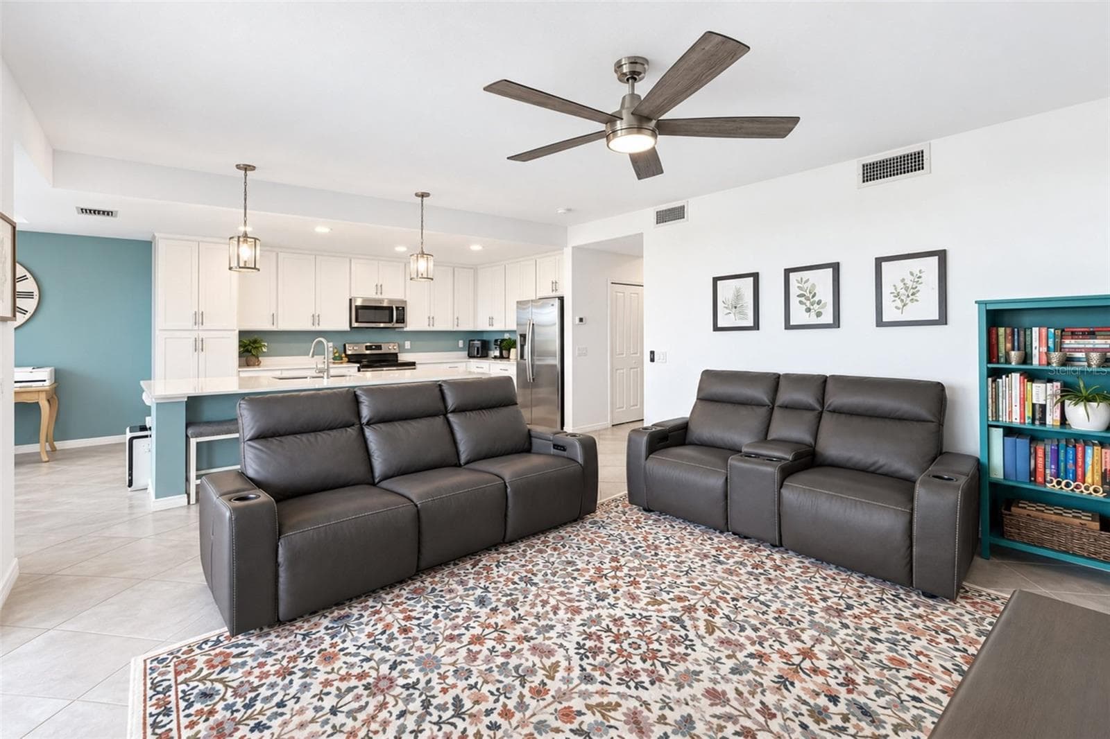 Living Room - 14161 HERITAGE LANDING BLVD #1132, PUNTA GORDA