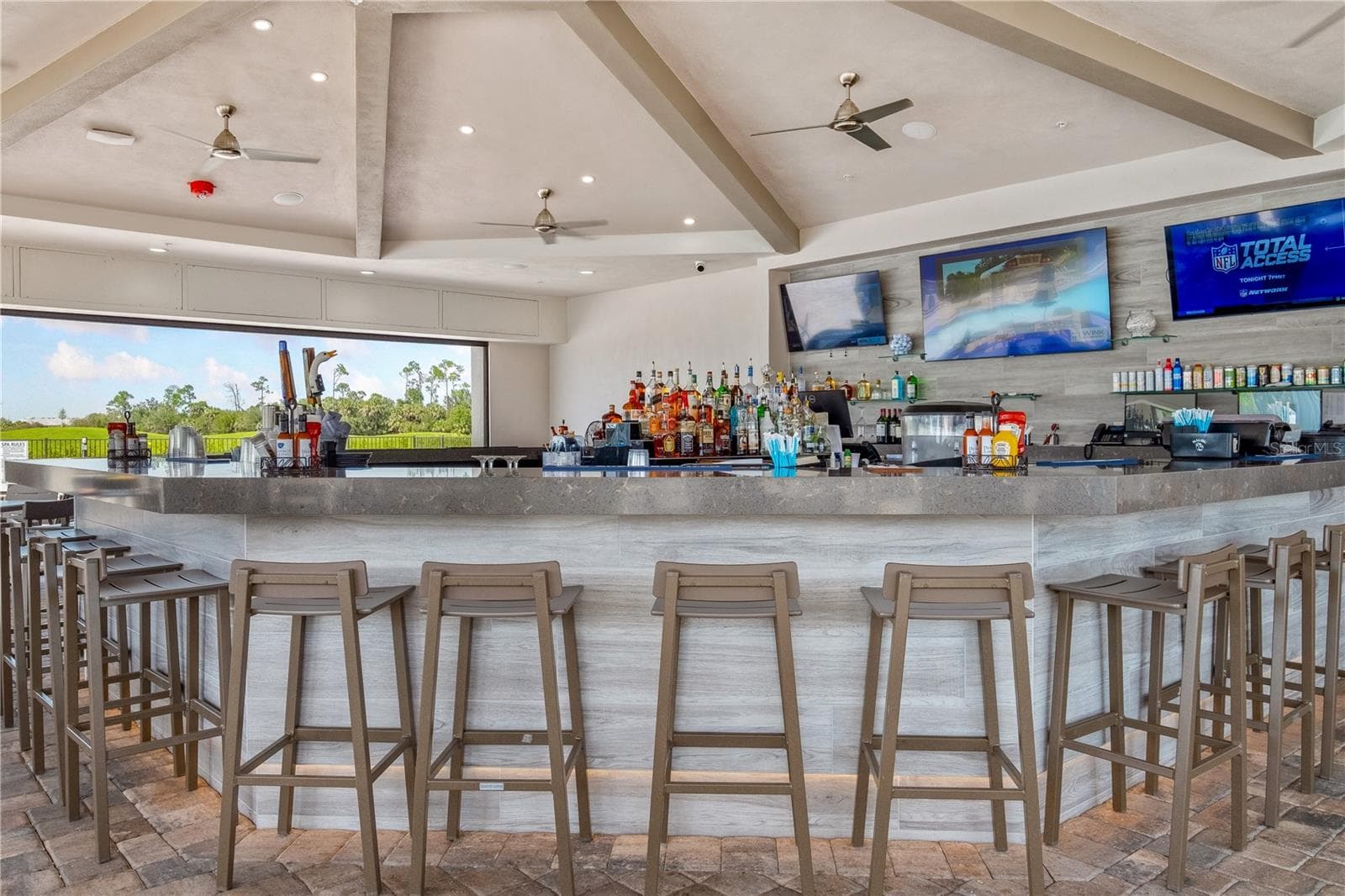 Condominium at 14161 HERITAGE LANDING BLVD #1132, PUNTA GORDA, photo 31 of 45