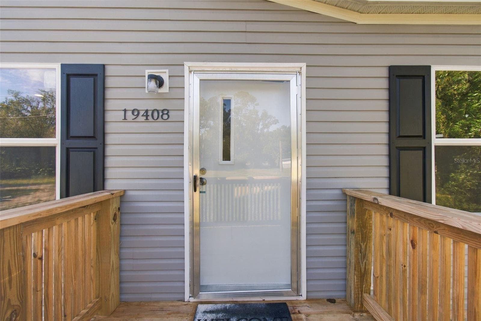 Manufactured Home at 19408 PEYTON PL, BROOKSVILLE, photo 9 of 73