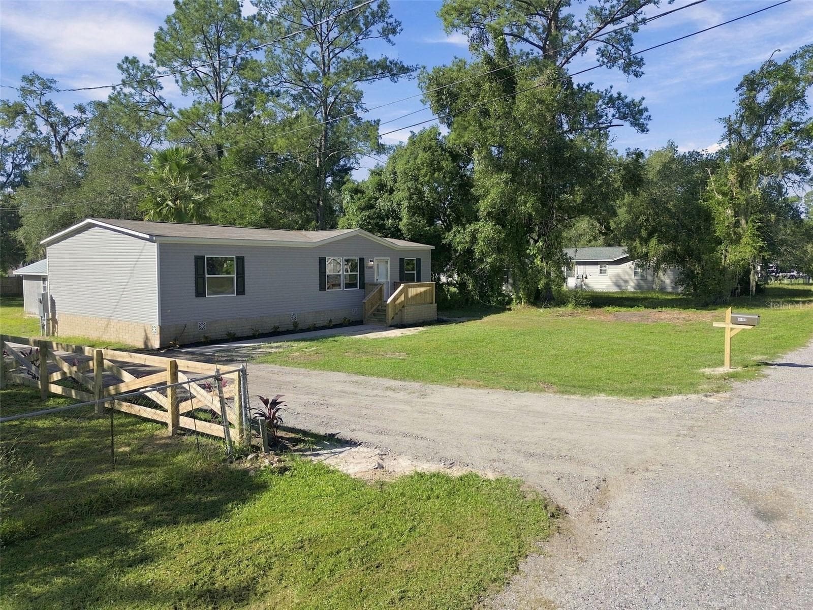 Manufactured Home at 19408 PEYTON PL, BROOKSVILLE, photo 66 of 73